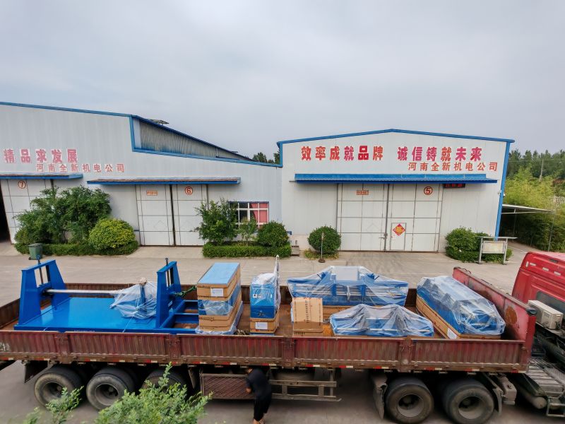 電動雙臂拉型機、繞線機、包帶機、熱壓機、拆線機、冷整形機，一套電機維修設備發(fā)貨